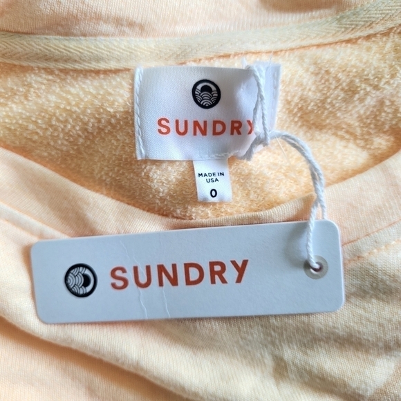 New Sundry Crewneck Long Sleeve Light Orange Pullover Sweatshirt NWT Size 0/XS - Picture 8 of 10